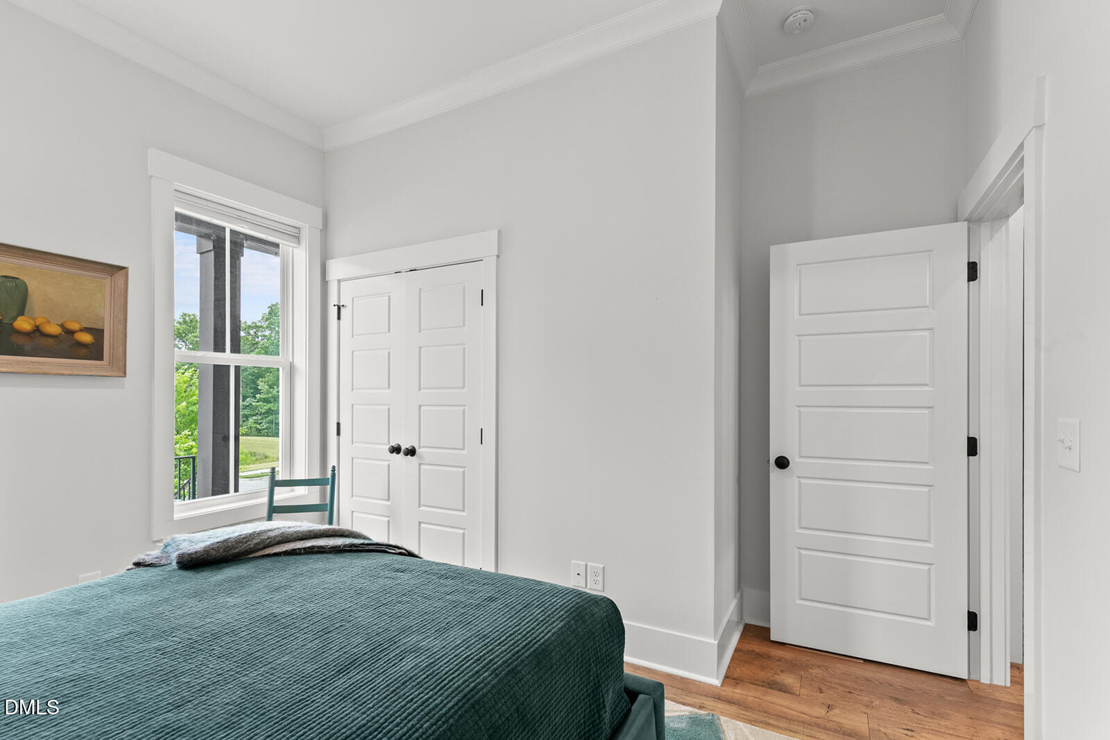2216 Meadowcreek Drive