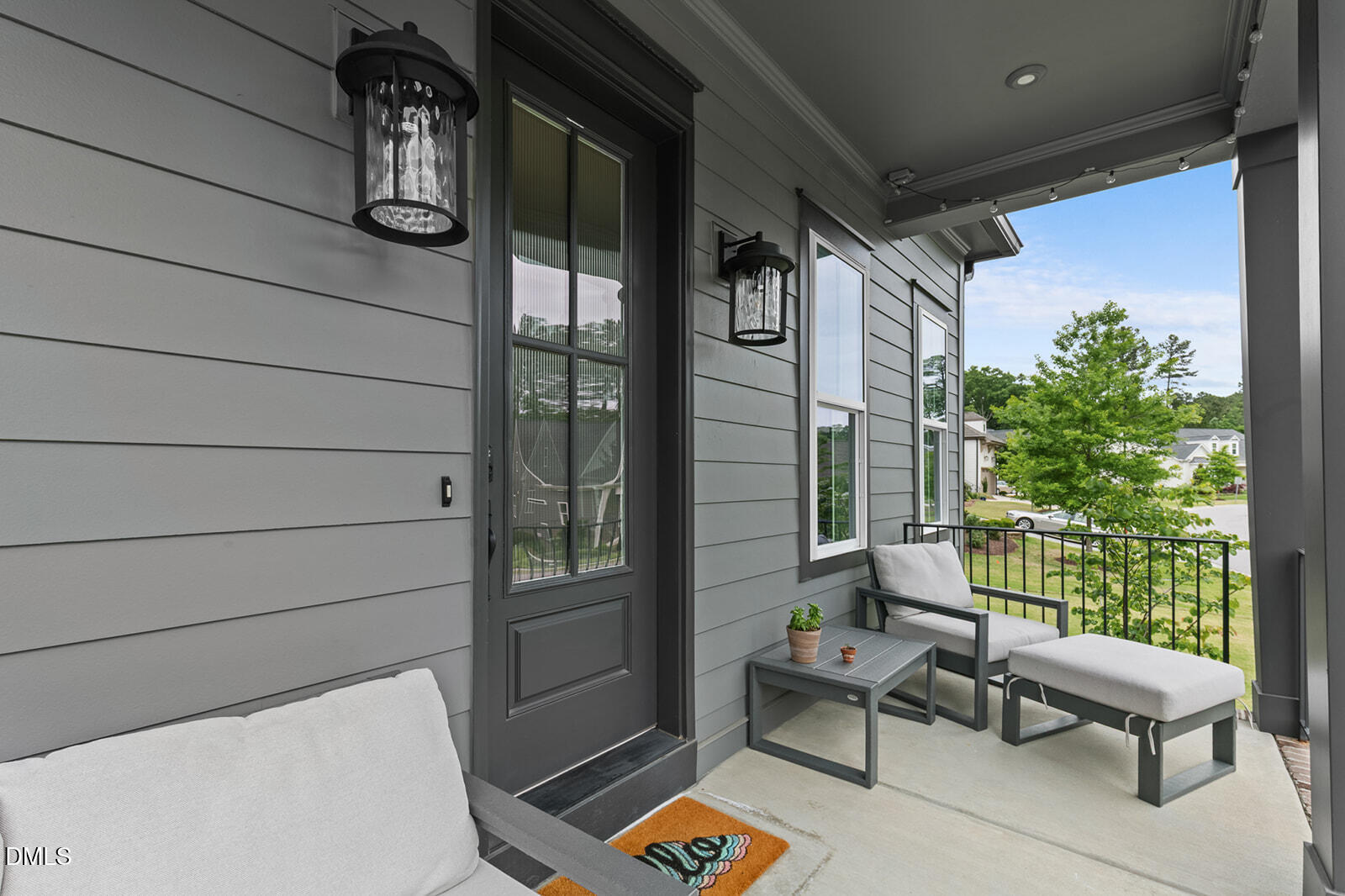 2216 Meadowcreek Drive