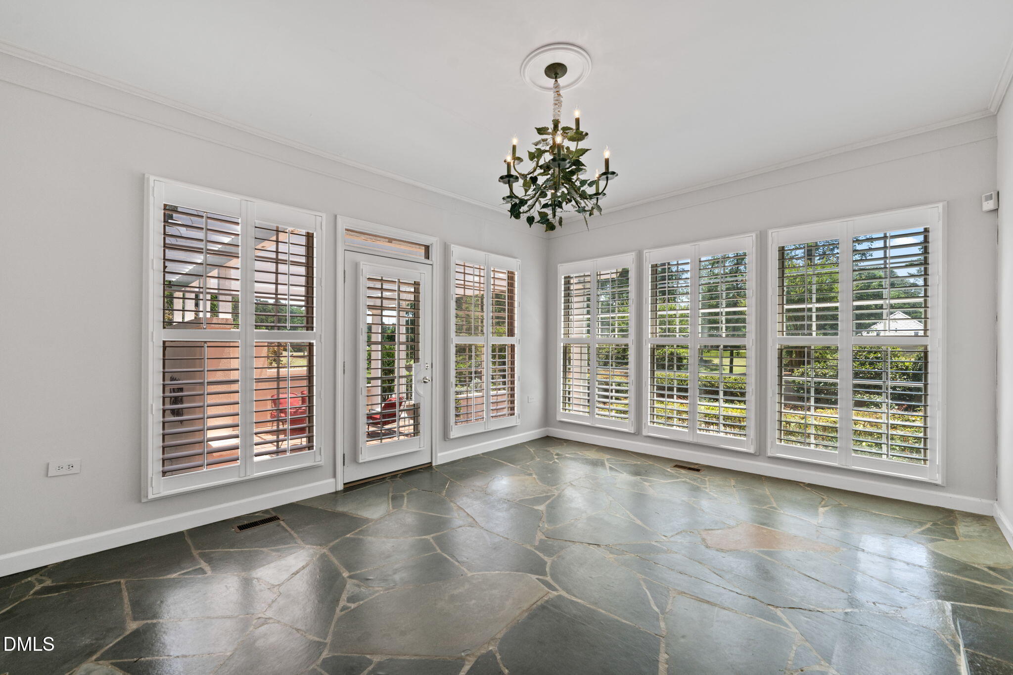 3437 Dover Road