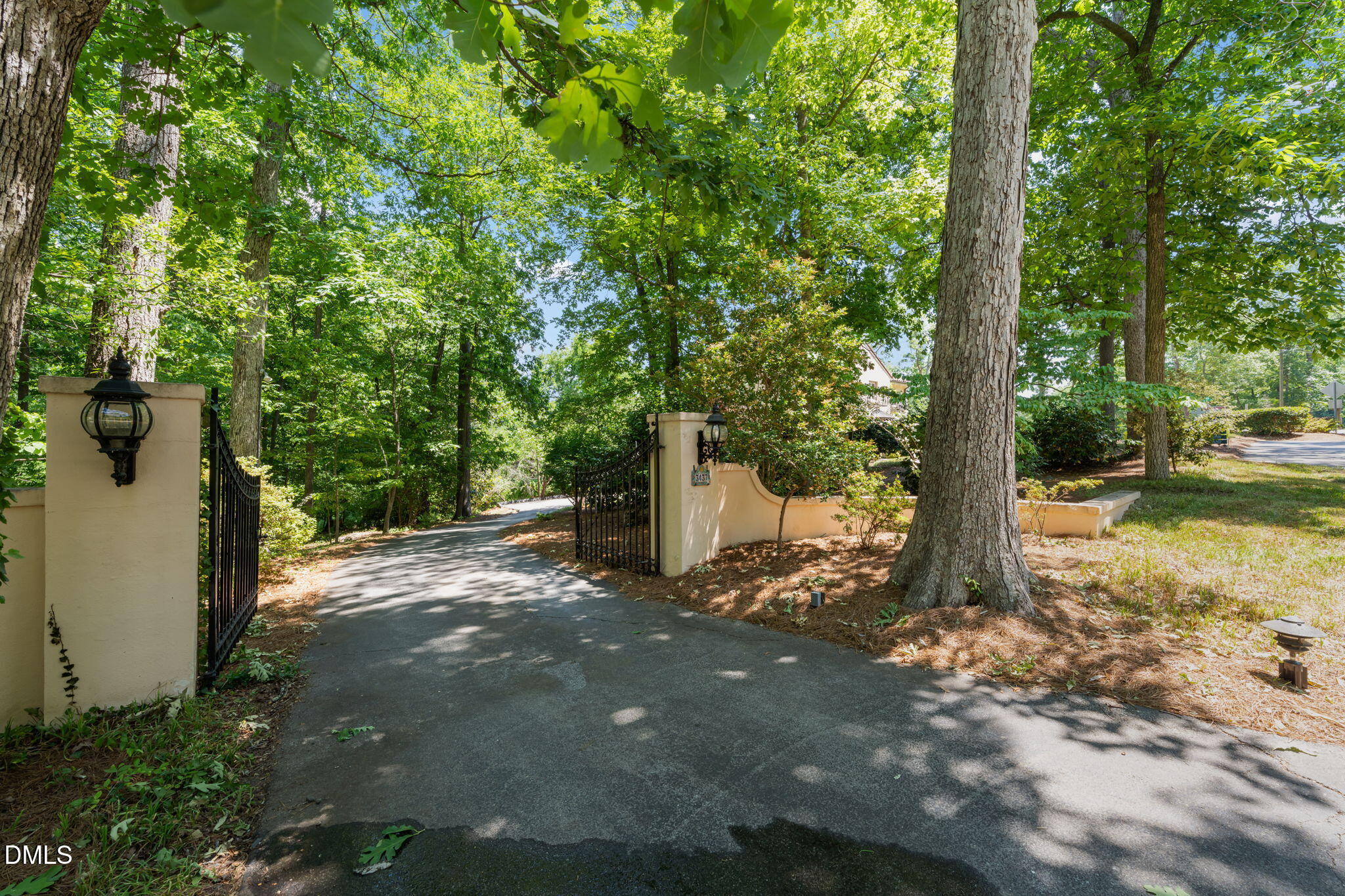 3437 Dover Road