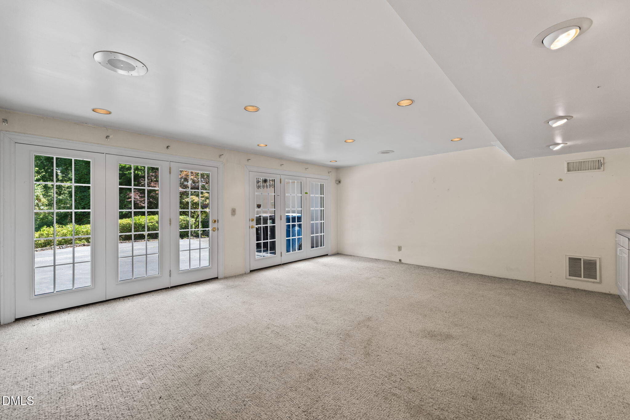 3437 Dover Road