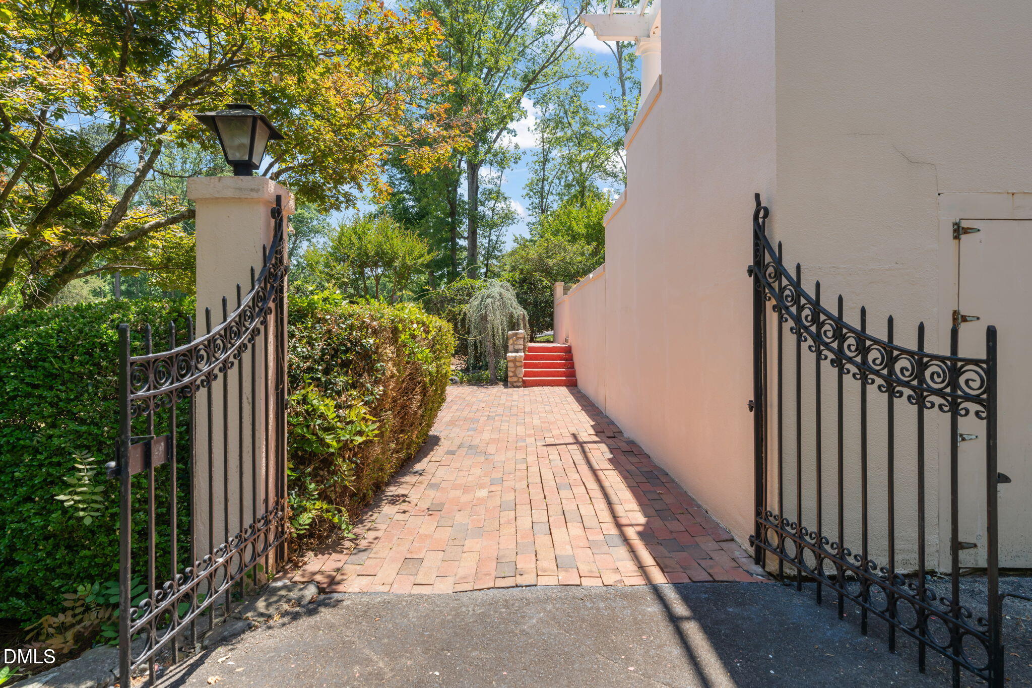 3437 Dover Road