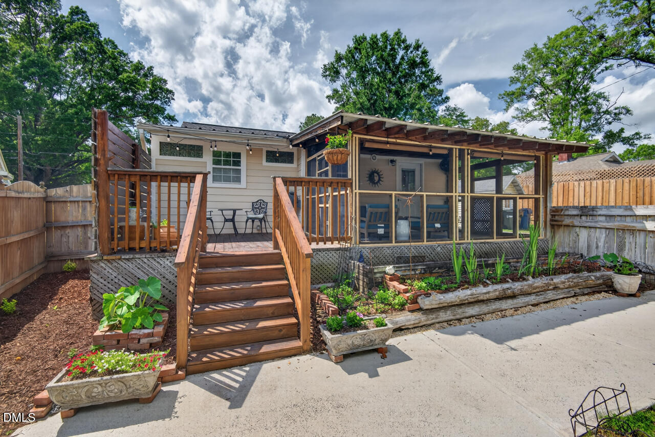 1225 Lynn Road