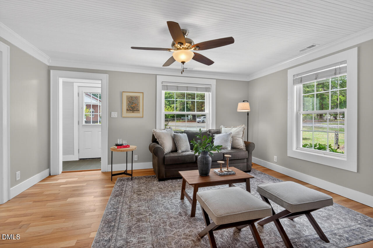 1225 Lynn Road