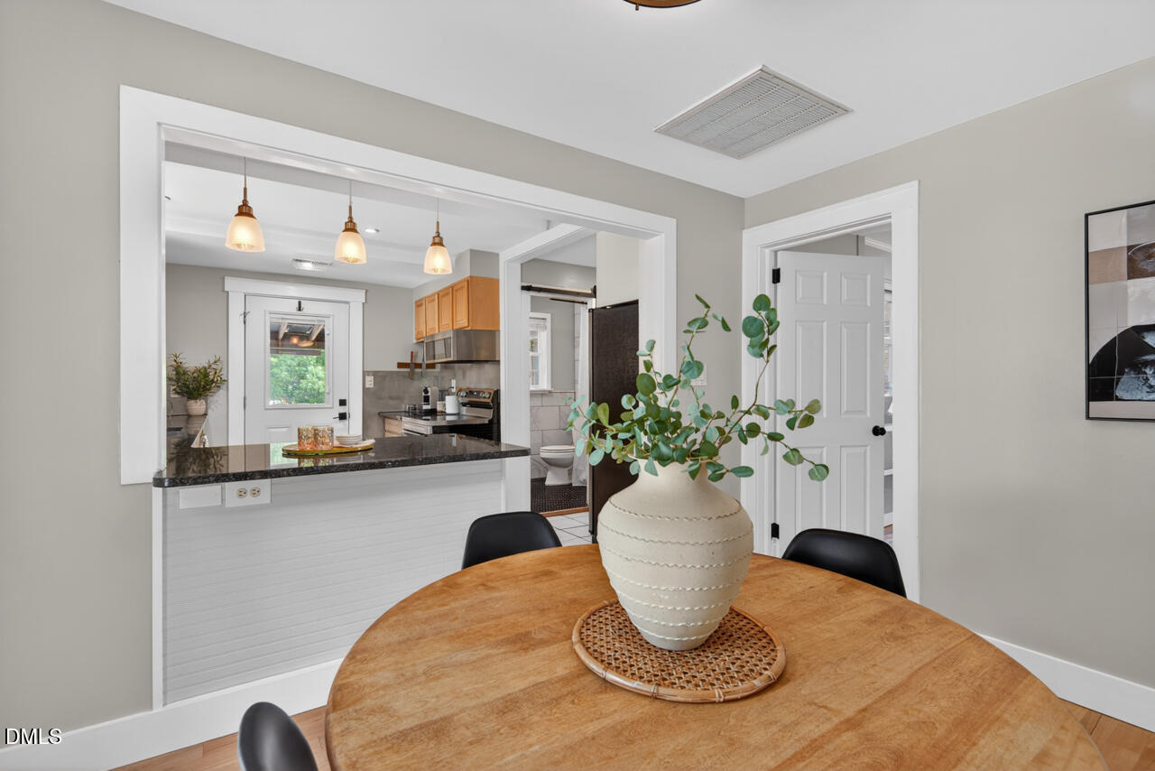 1225 Lynn Road