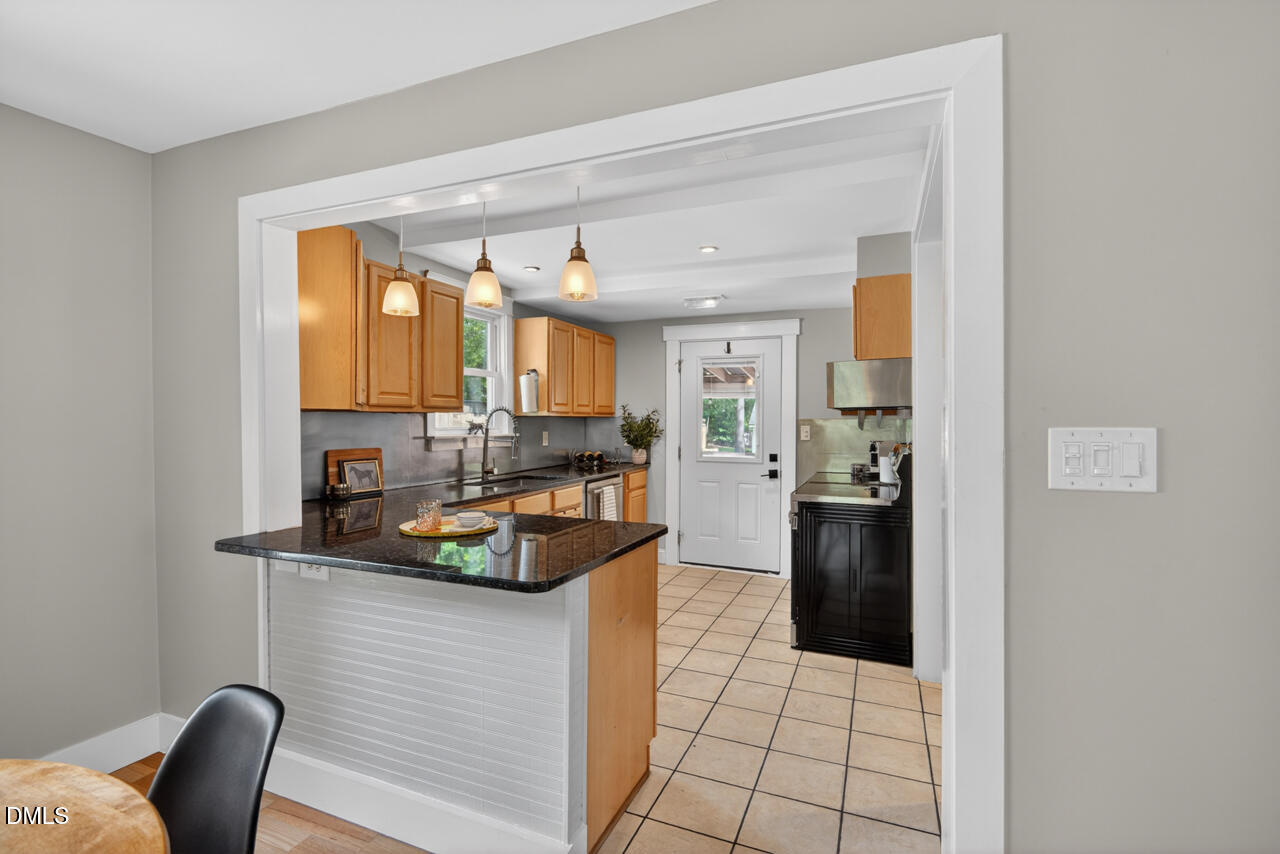 1225 Lynn Road