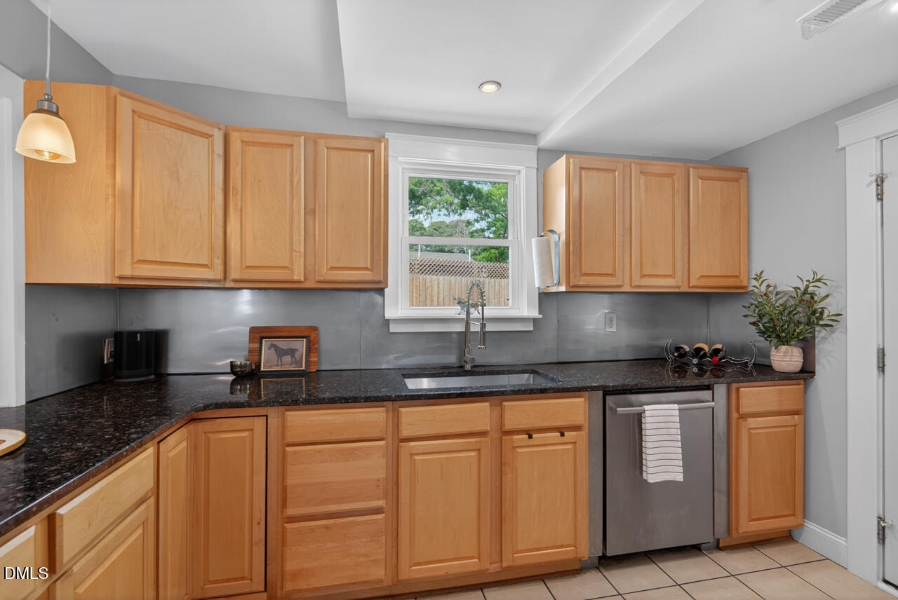 1225 Lynn Road