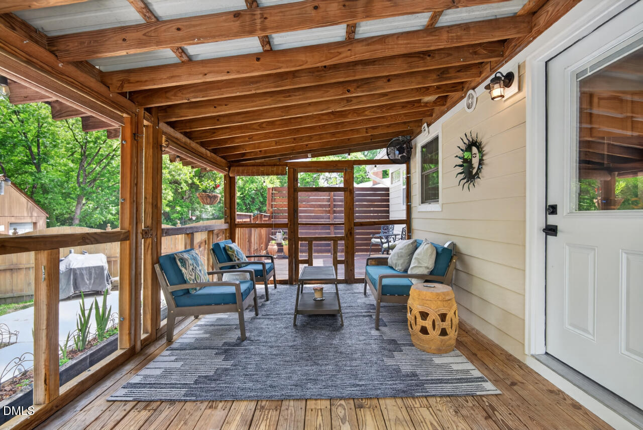 1225 Lynn Road