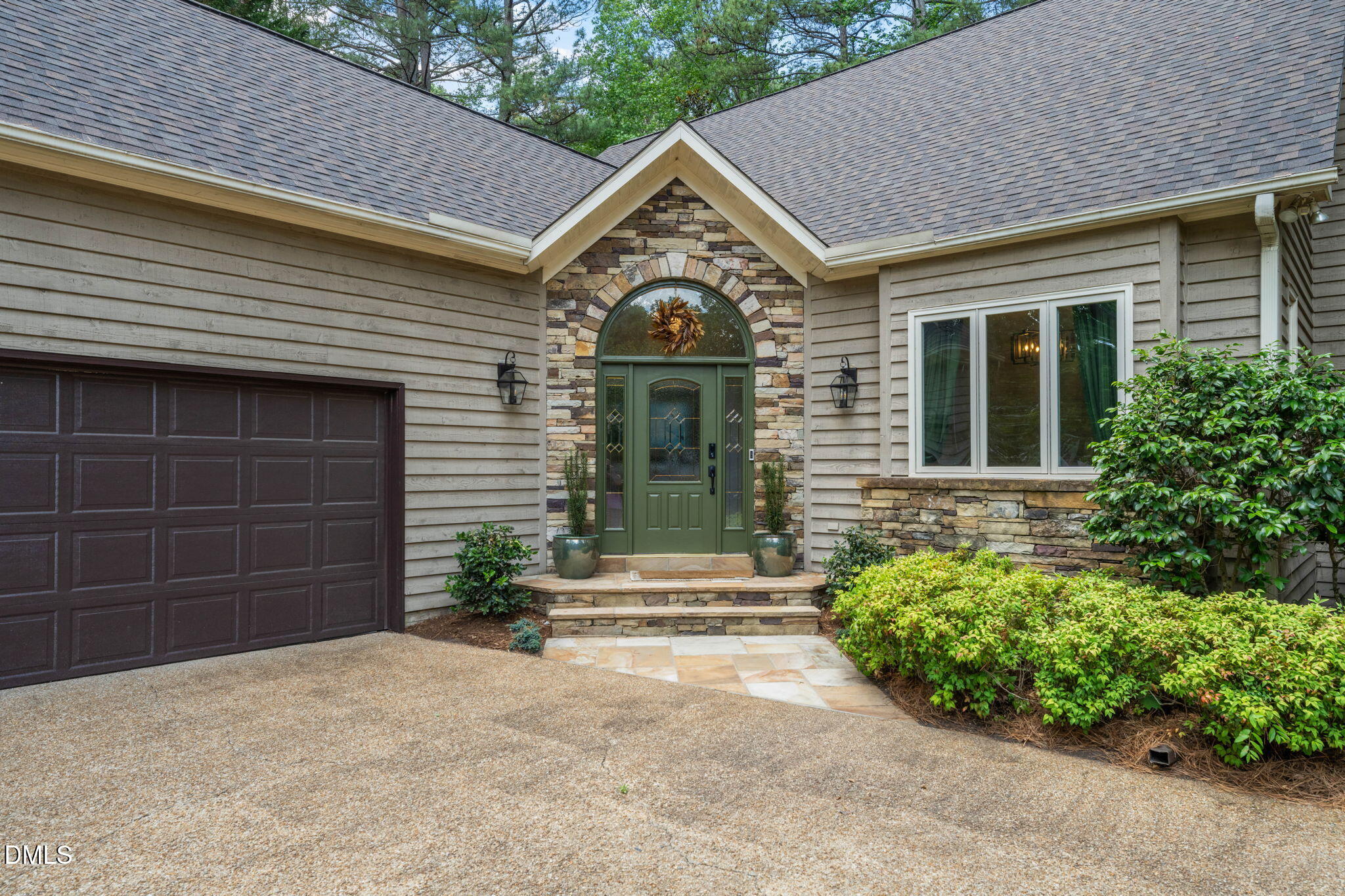 4 Hunters Green Court