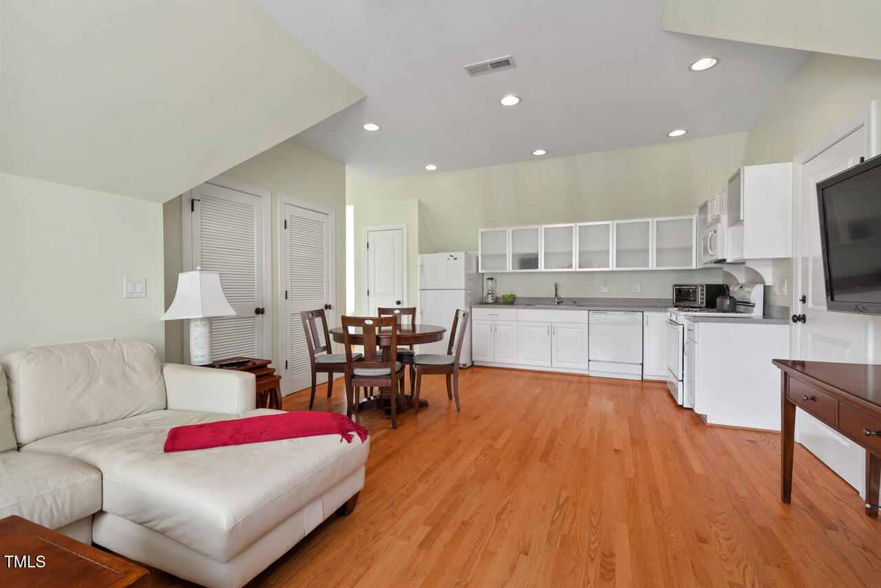 417 Westbury Drive