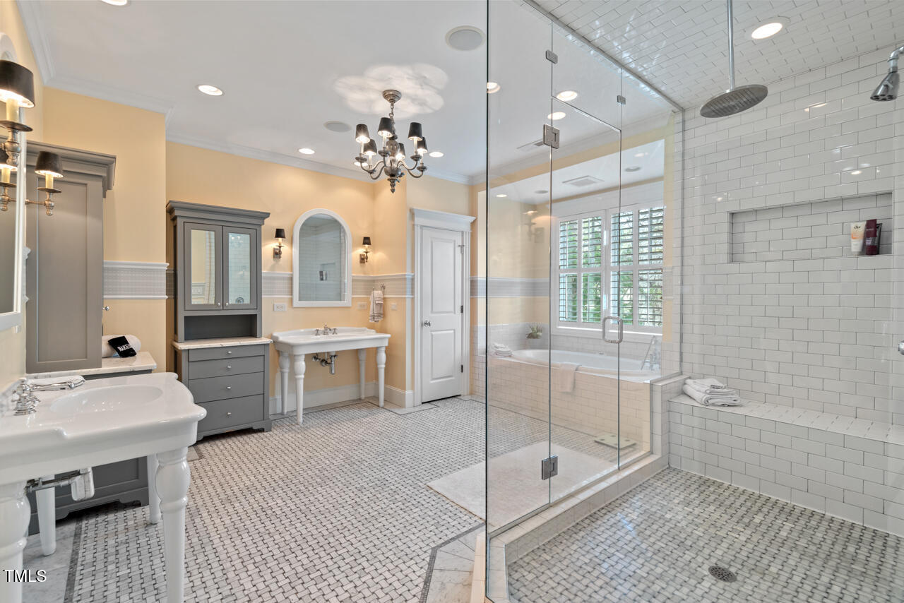 417 Westbury Drive