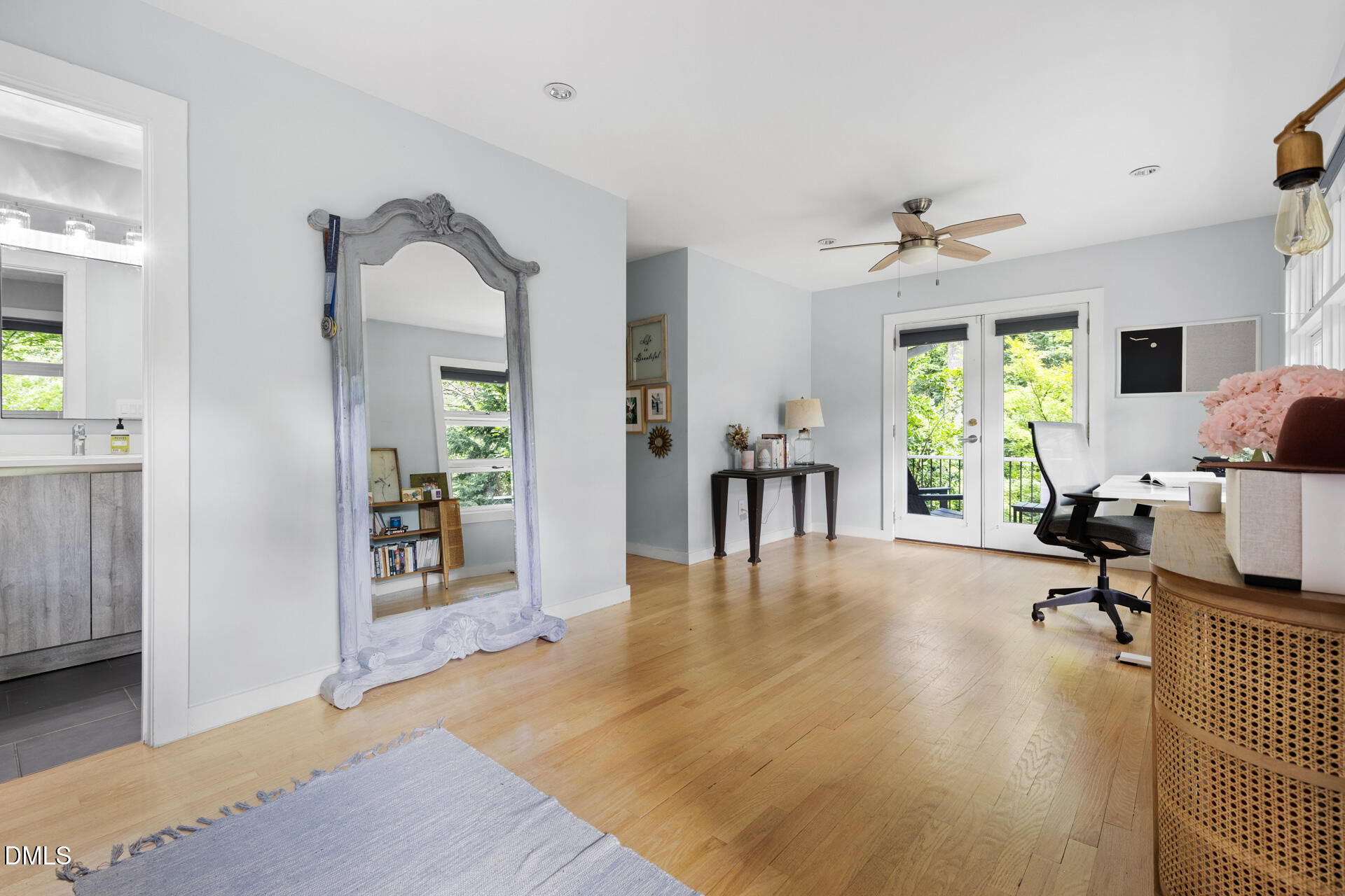 1120 Sourwood Drive