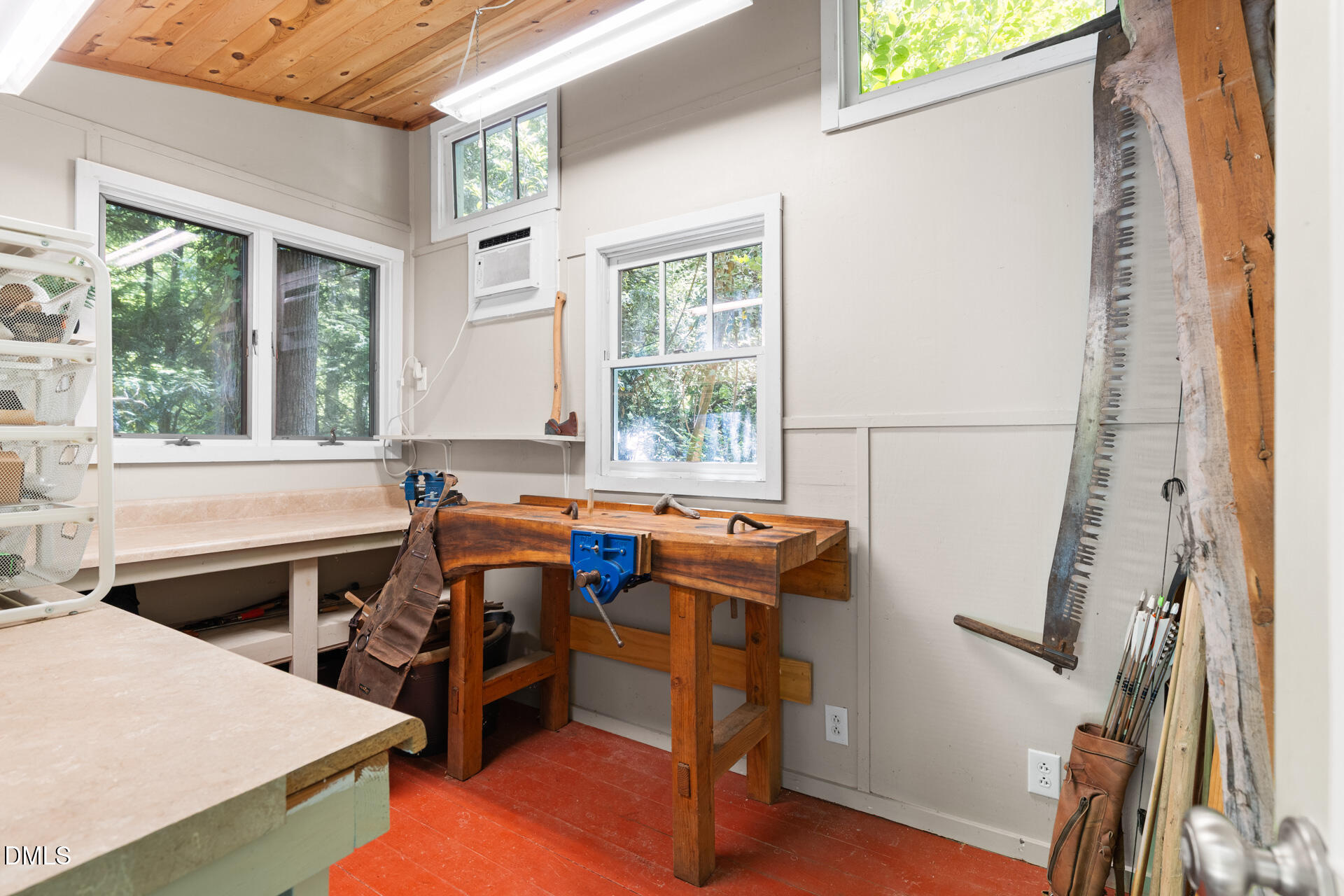 1120 Sourwood Drive