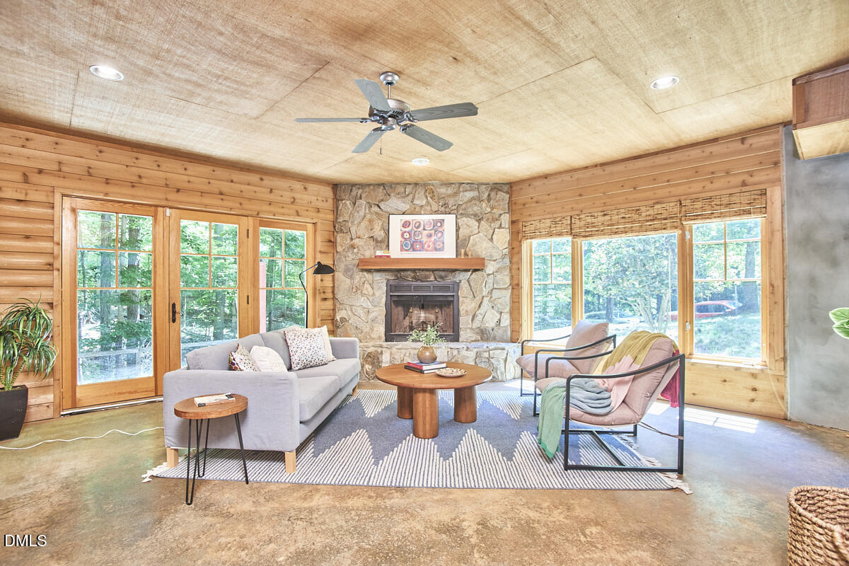 3110 Carriage Trail