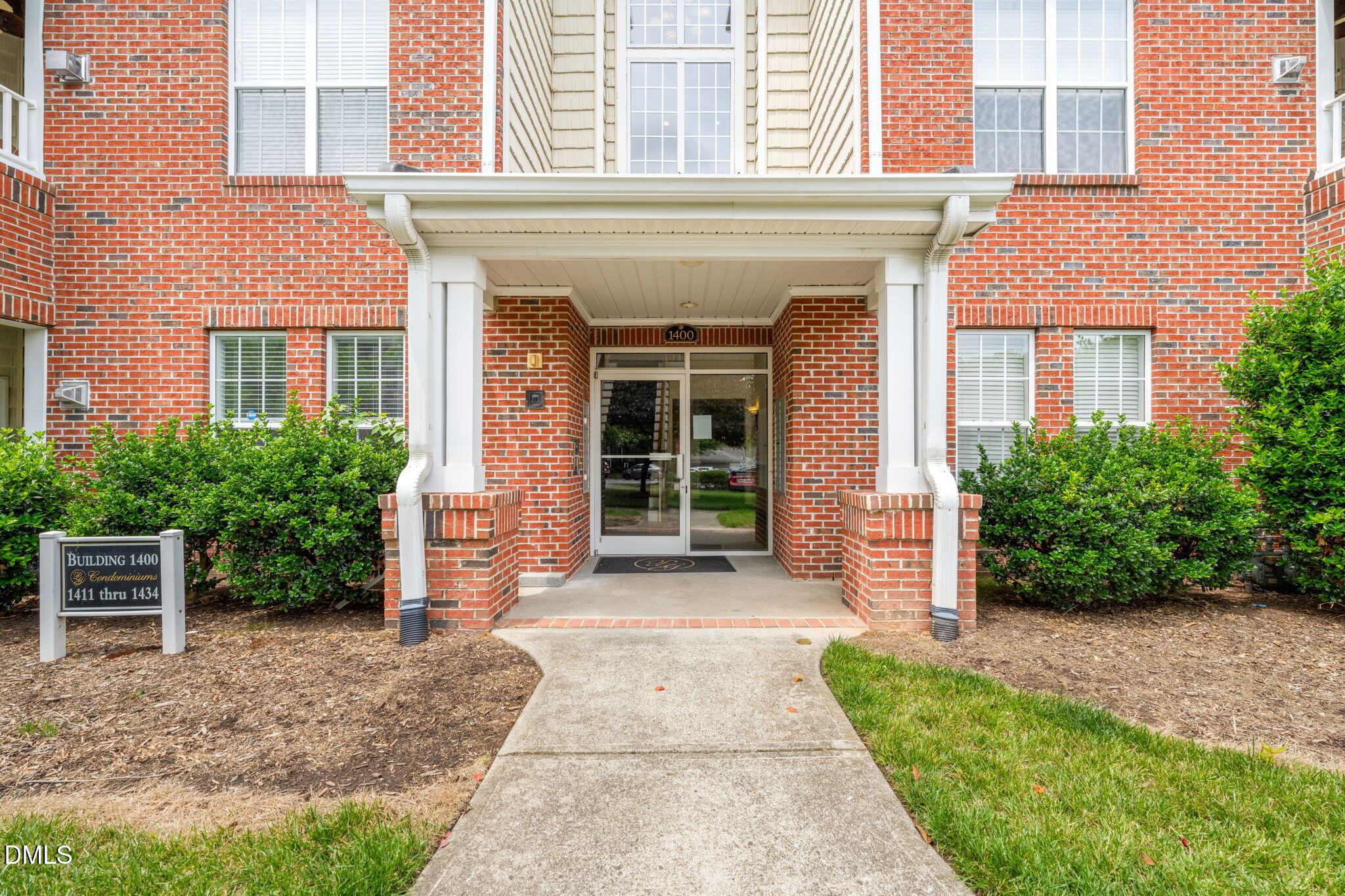 1423 Arborgate Circle
