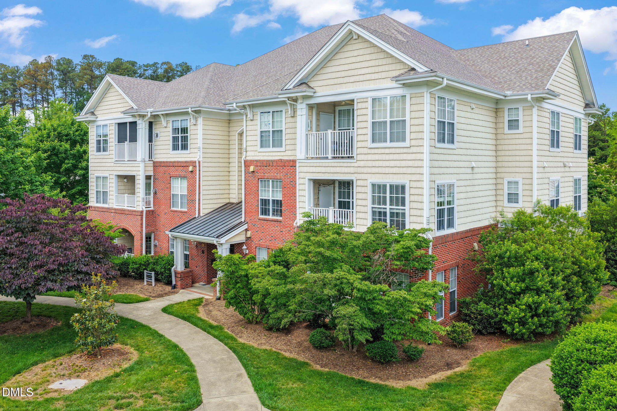 1423 Arborgate Circle