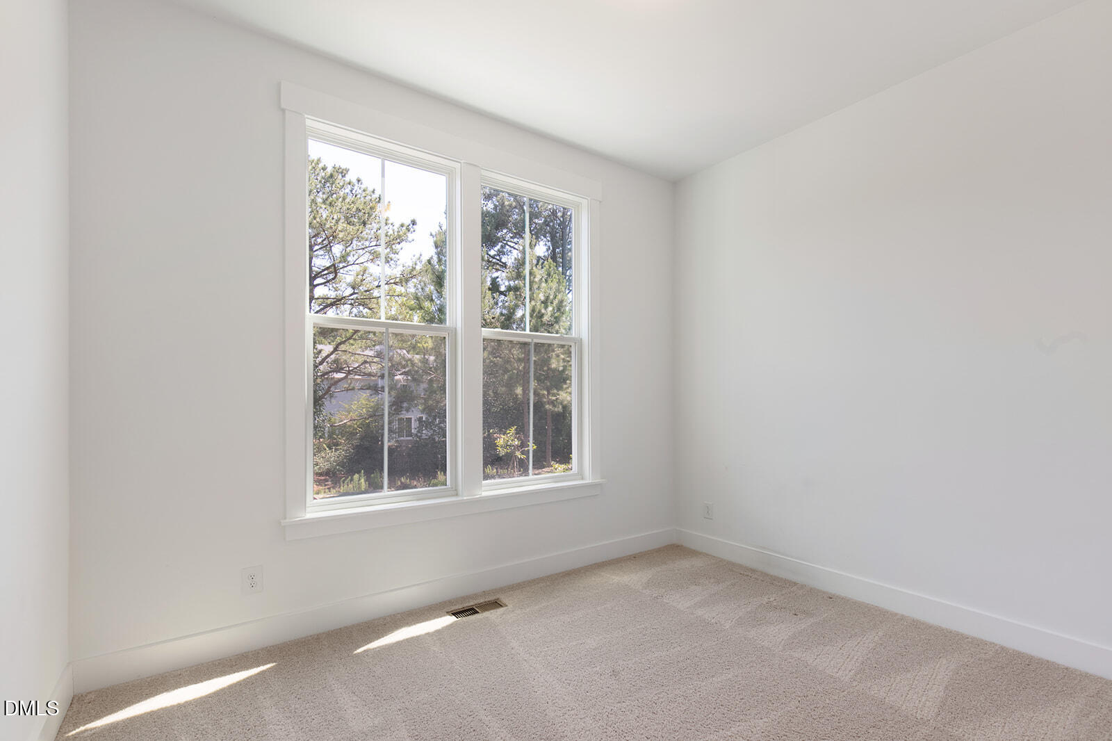 1007 Fly Catcher Court