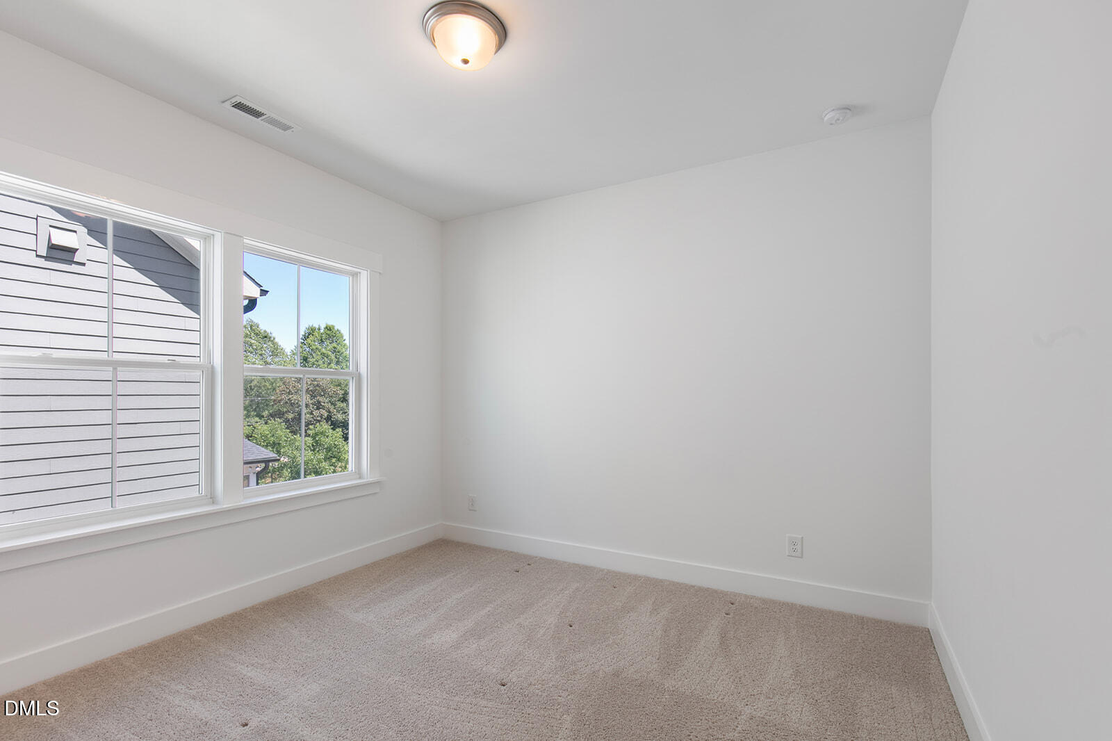 1007 Fly Catcher Court