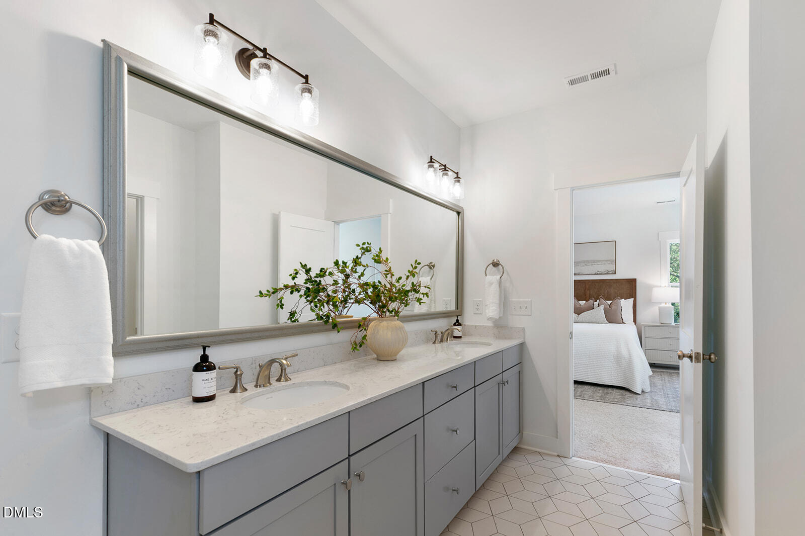 1007 Fly Catcher Court