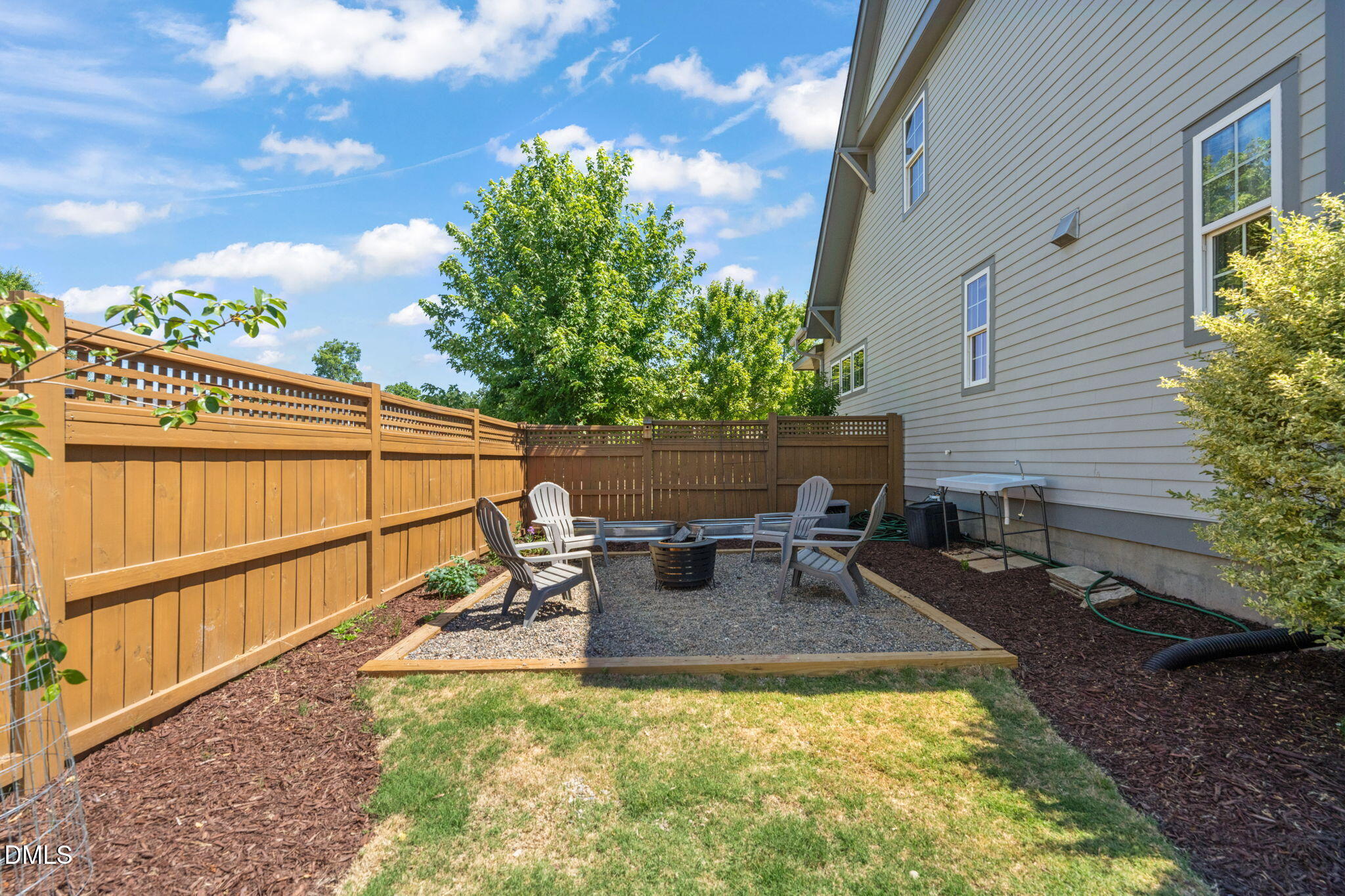 1202 Quincy Cottage Road