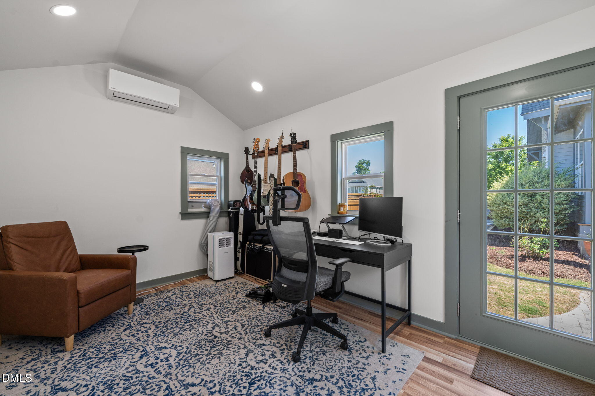 1202 Quincy Cottage Road