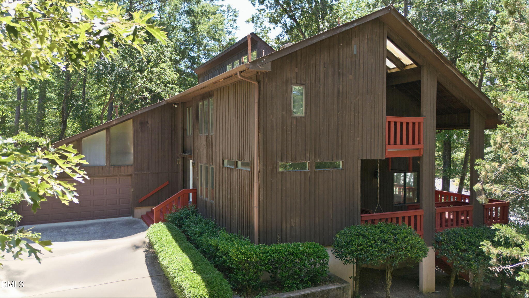 910 Tarik Drive