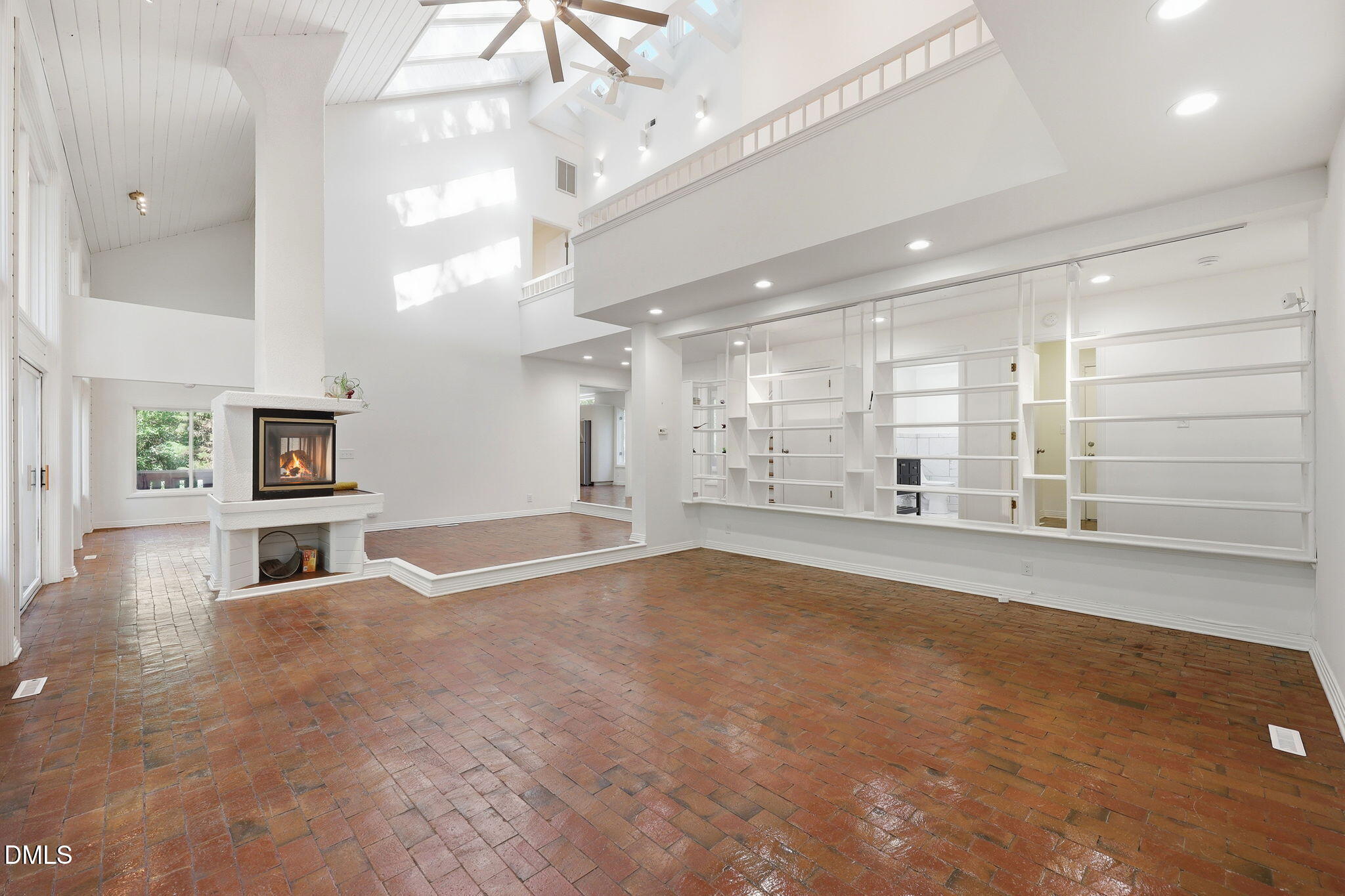 910 Tarik Drive