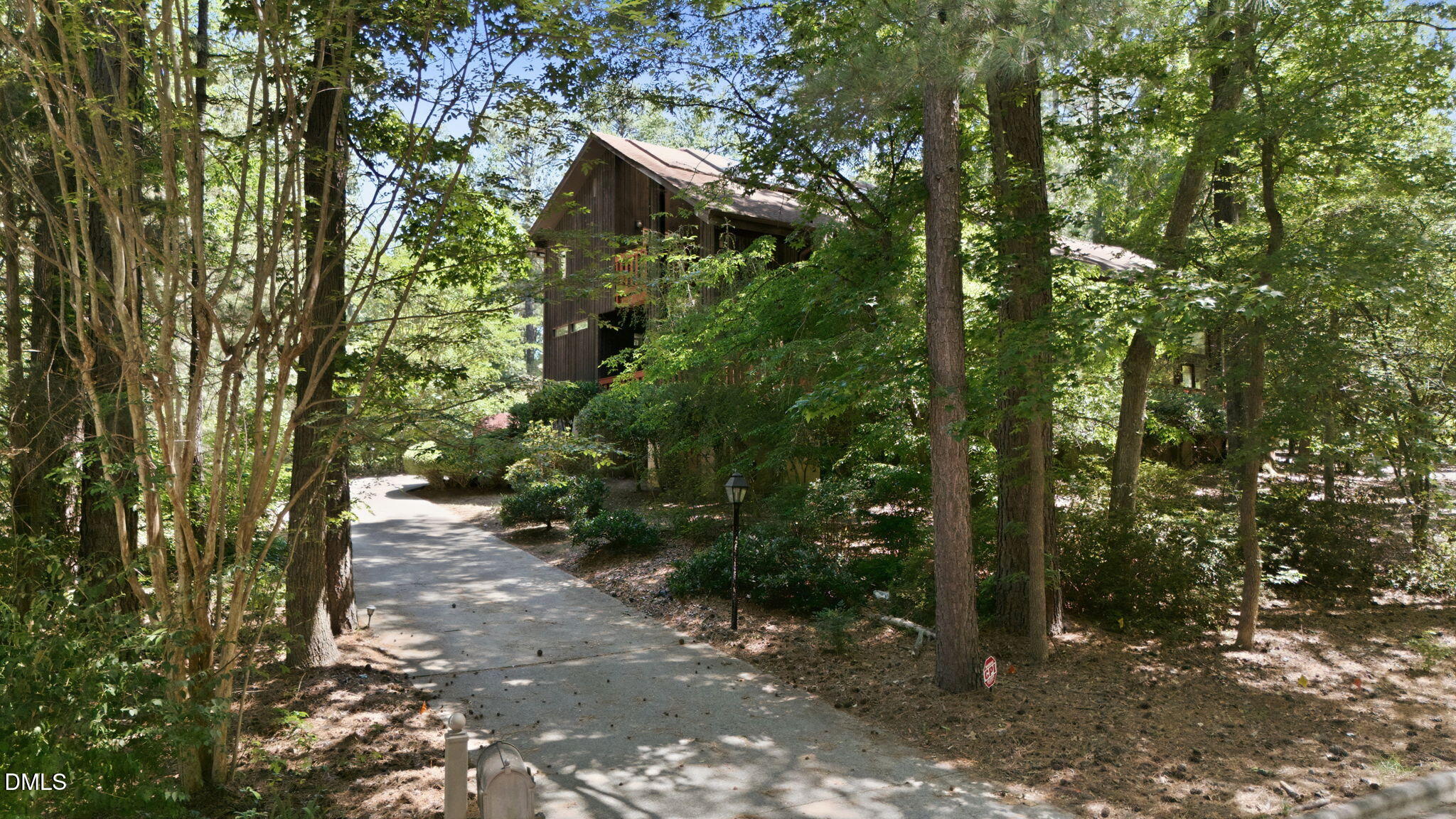 910 Tarik Drive