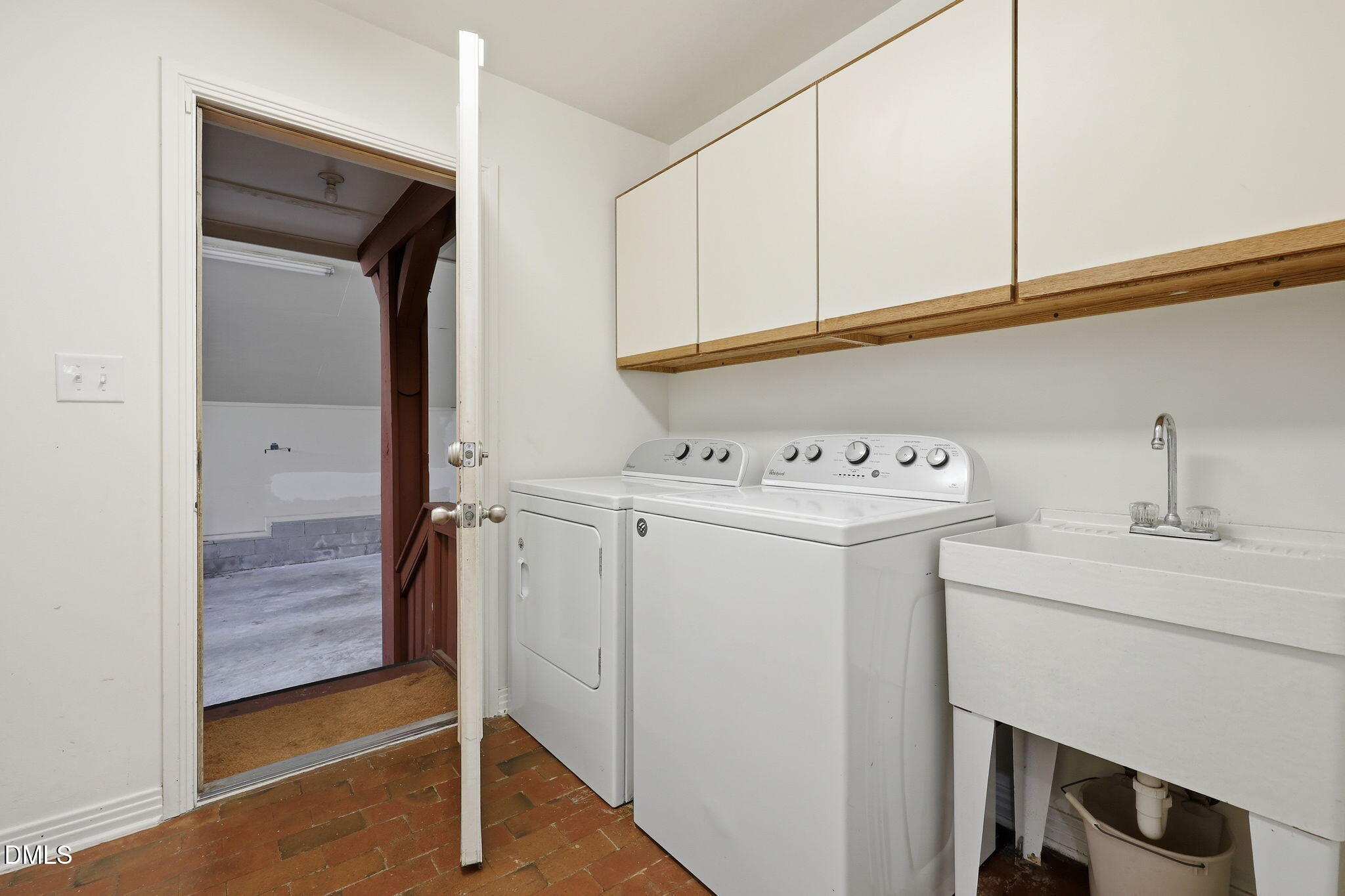 910 Tarik Drive