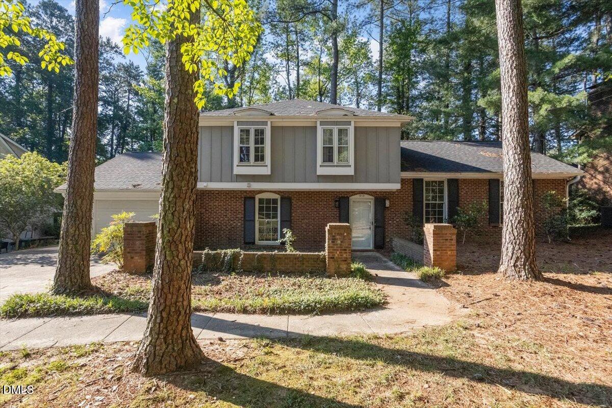 1313 Bloomingdale Drive