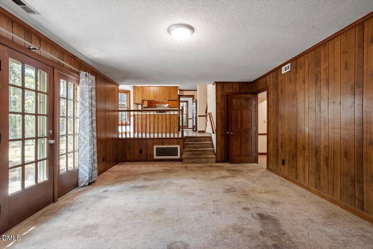 1313 Bloomingdale Drive