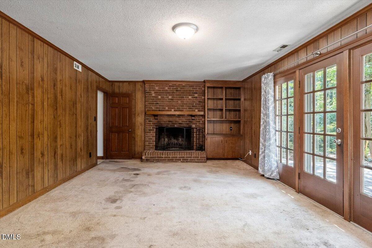 1313 Bloomingdale Drive
