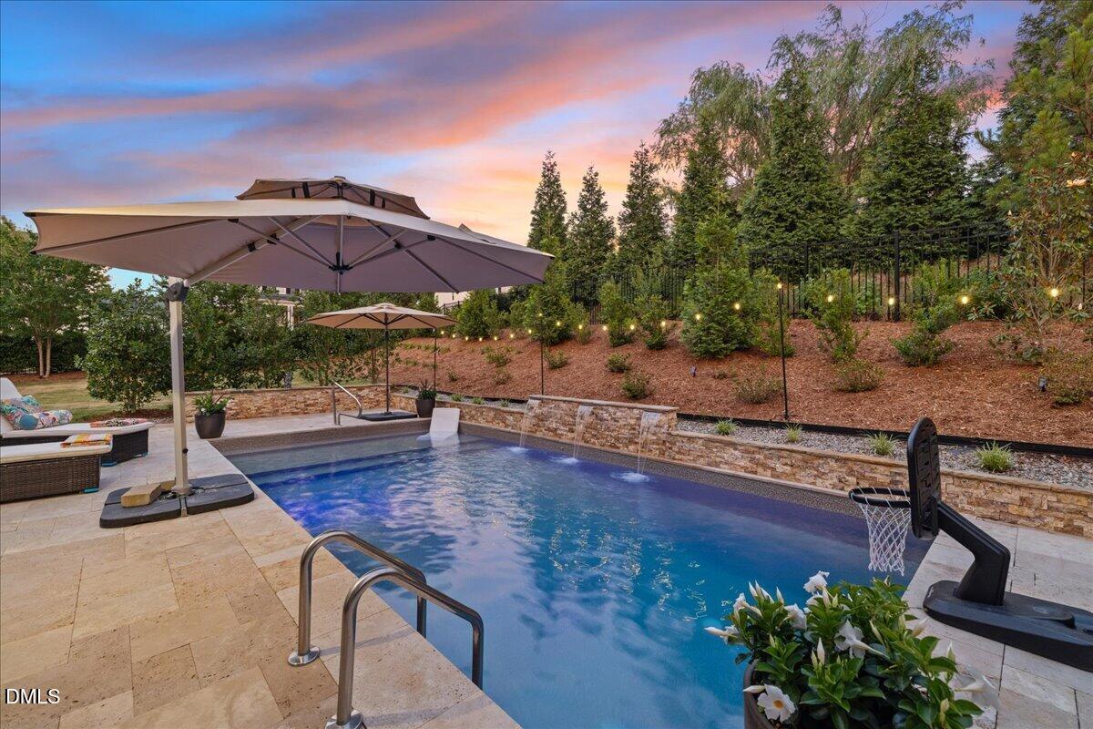 804 Rambling Oaks Lane