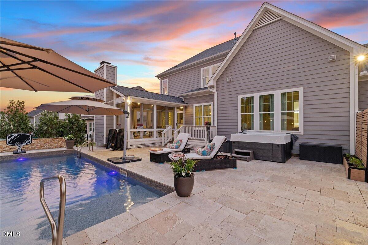 804 Rambling Oaks Lane