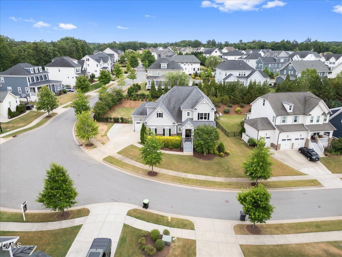 804 Rambling Oaks Lane