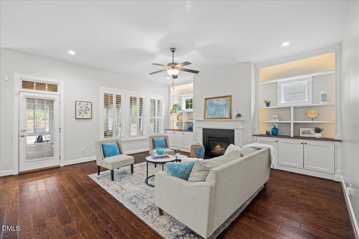 804 Rambling Oaks Lane
