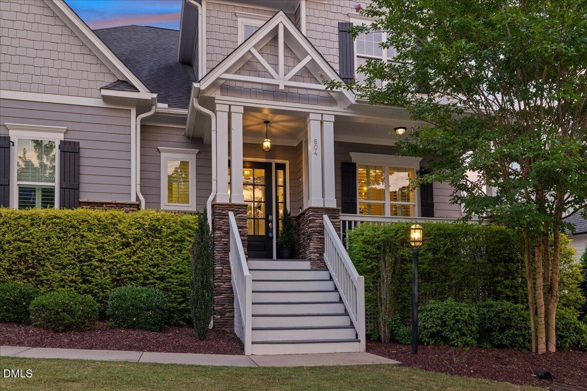 804 Rambling Oaks Lane