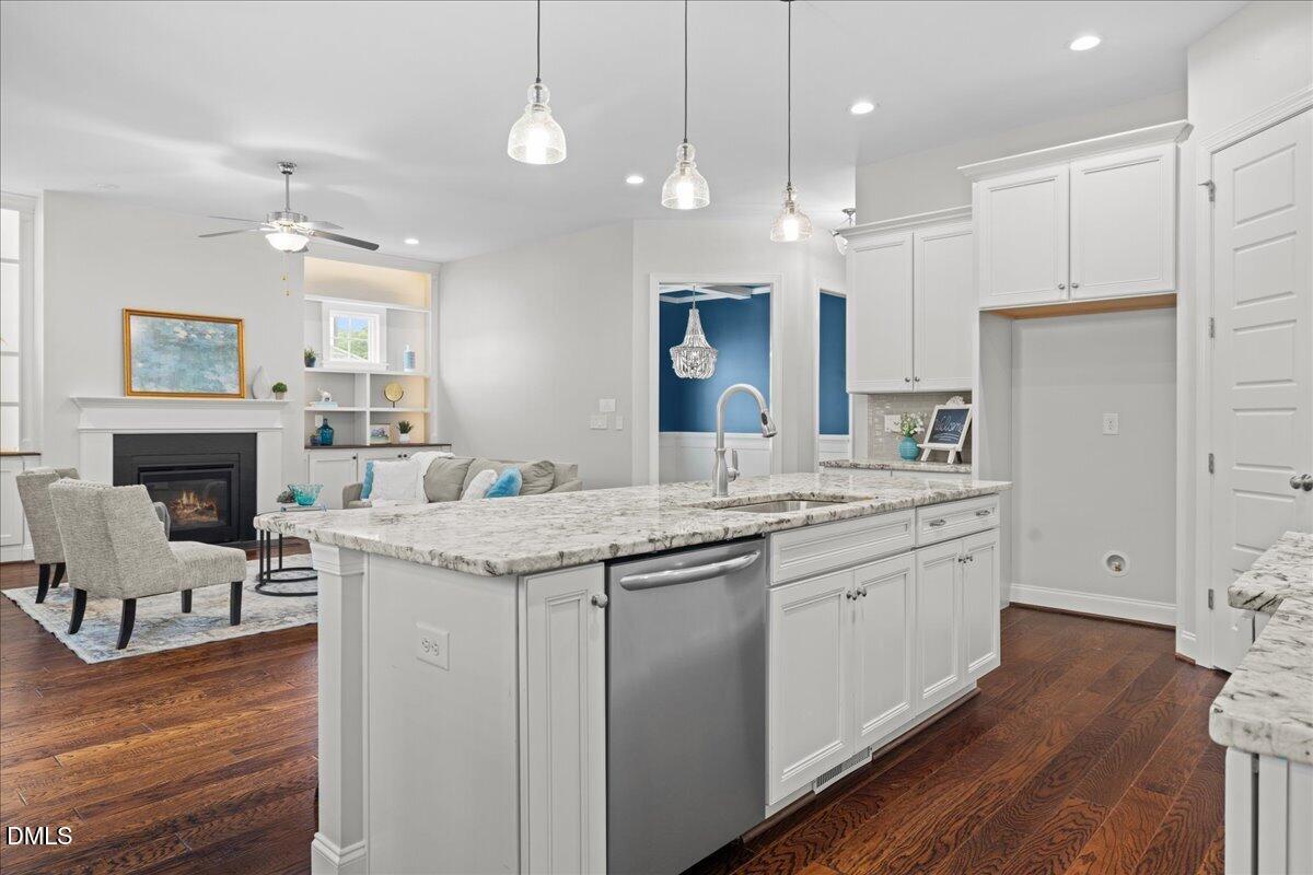 804 Rambling Oaks Lane
