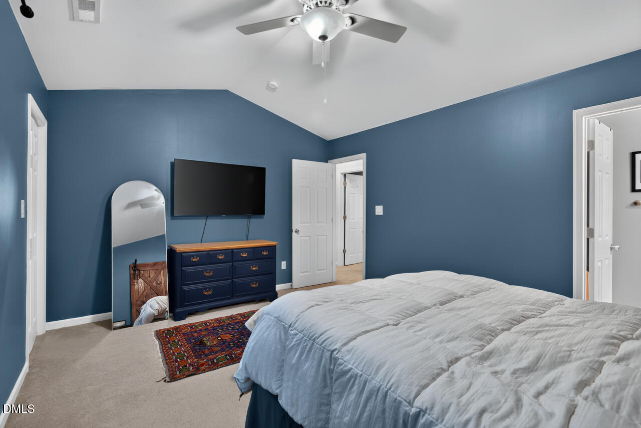 136 Long Shadow Place