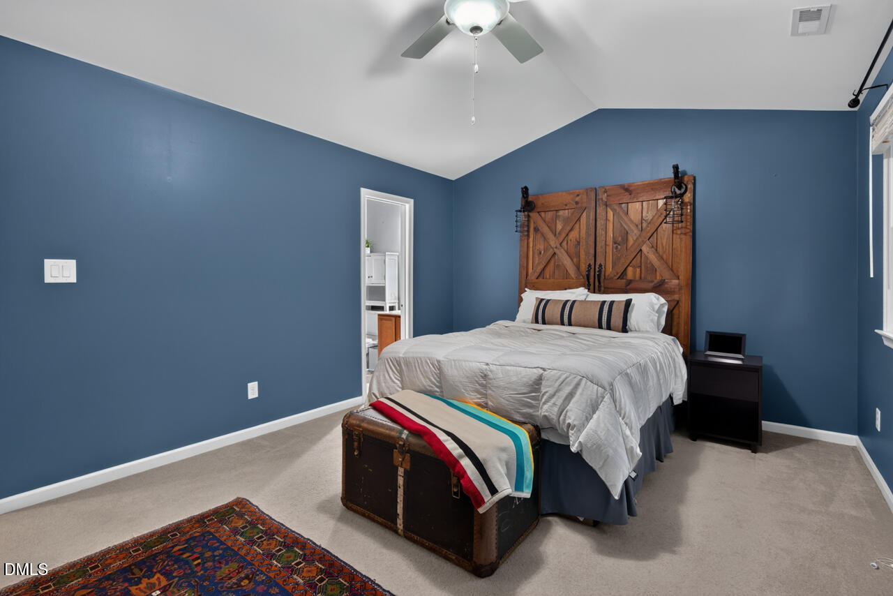 136 Long Shadow Place