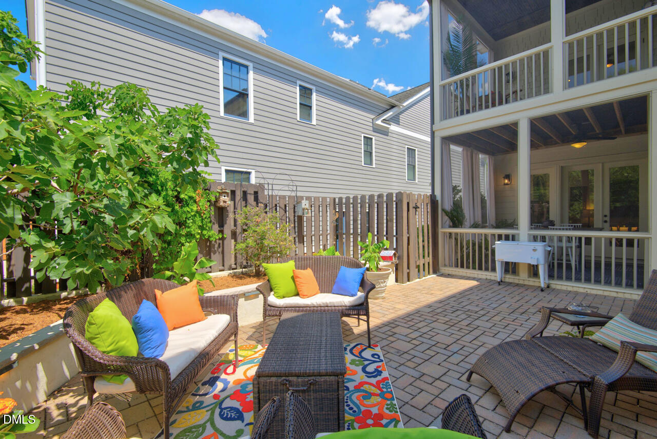 305 E Winmore Avenue