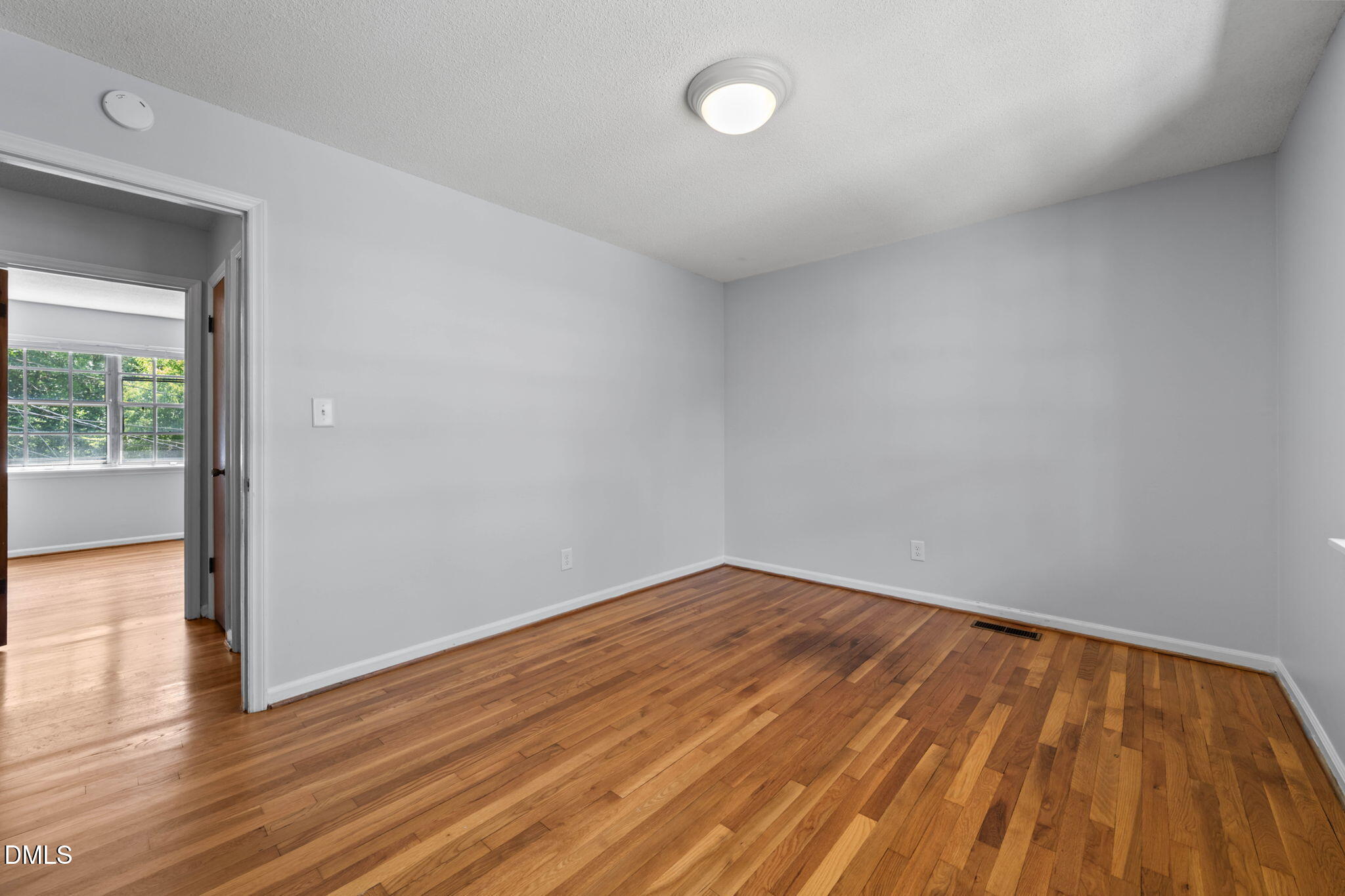 1002 Willow Drive Apt 6