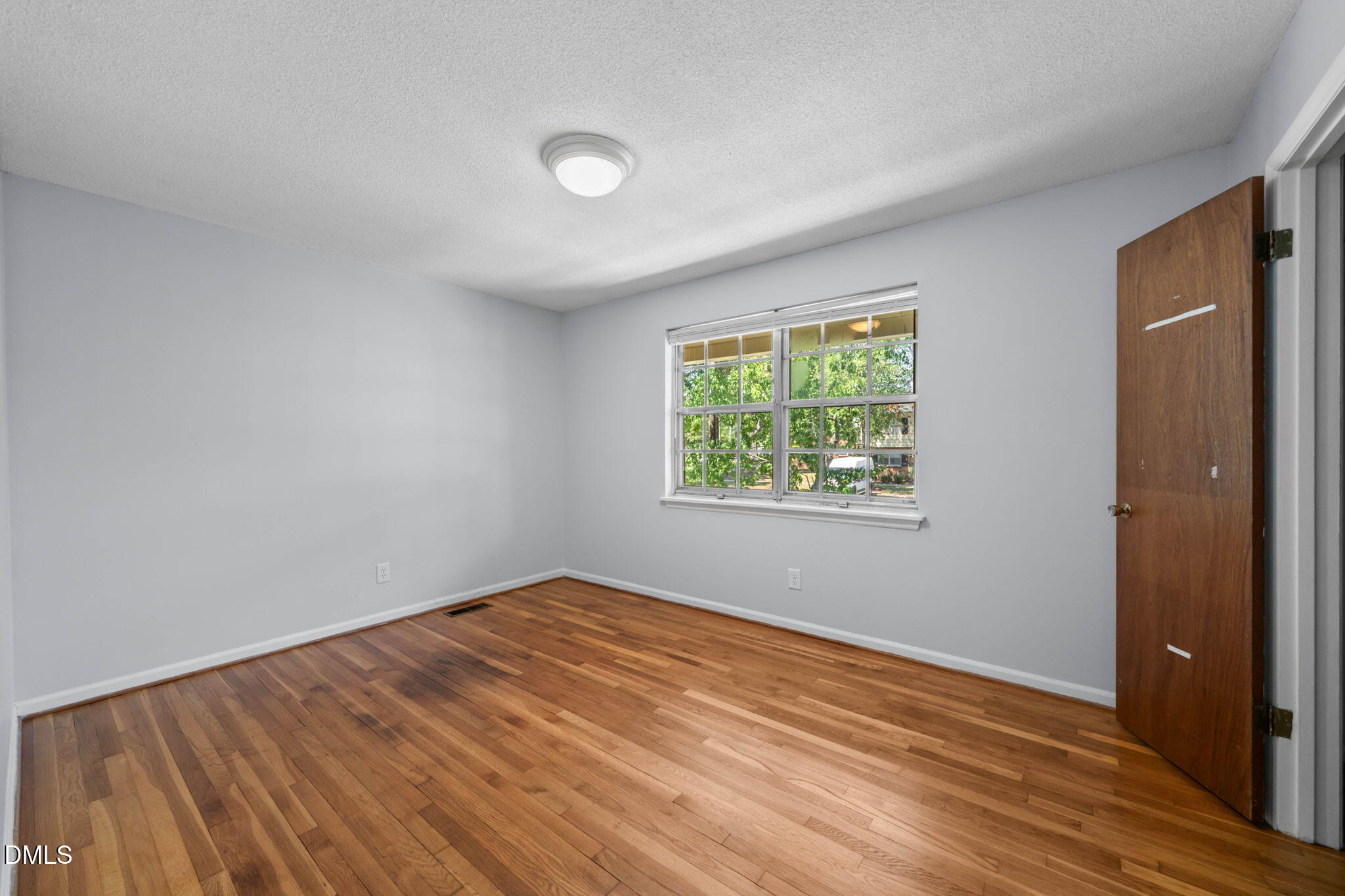 1002 Willow Drive Apt 6