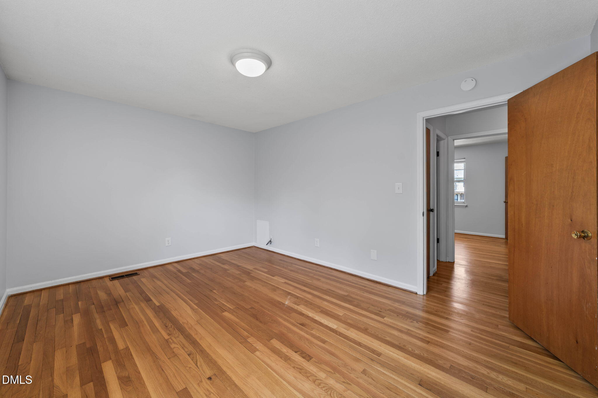 1002 Willow Drive Apt 6