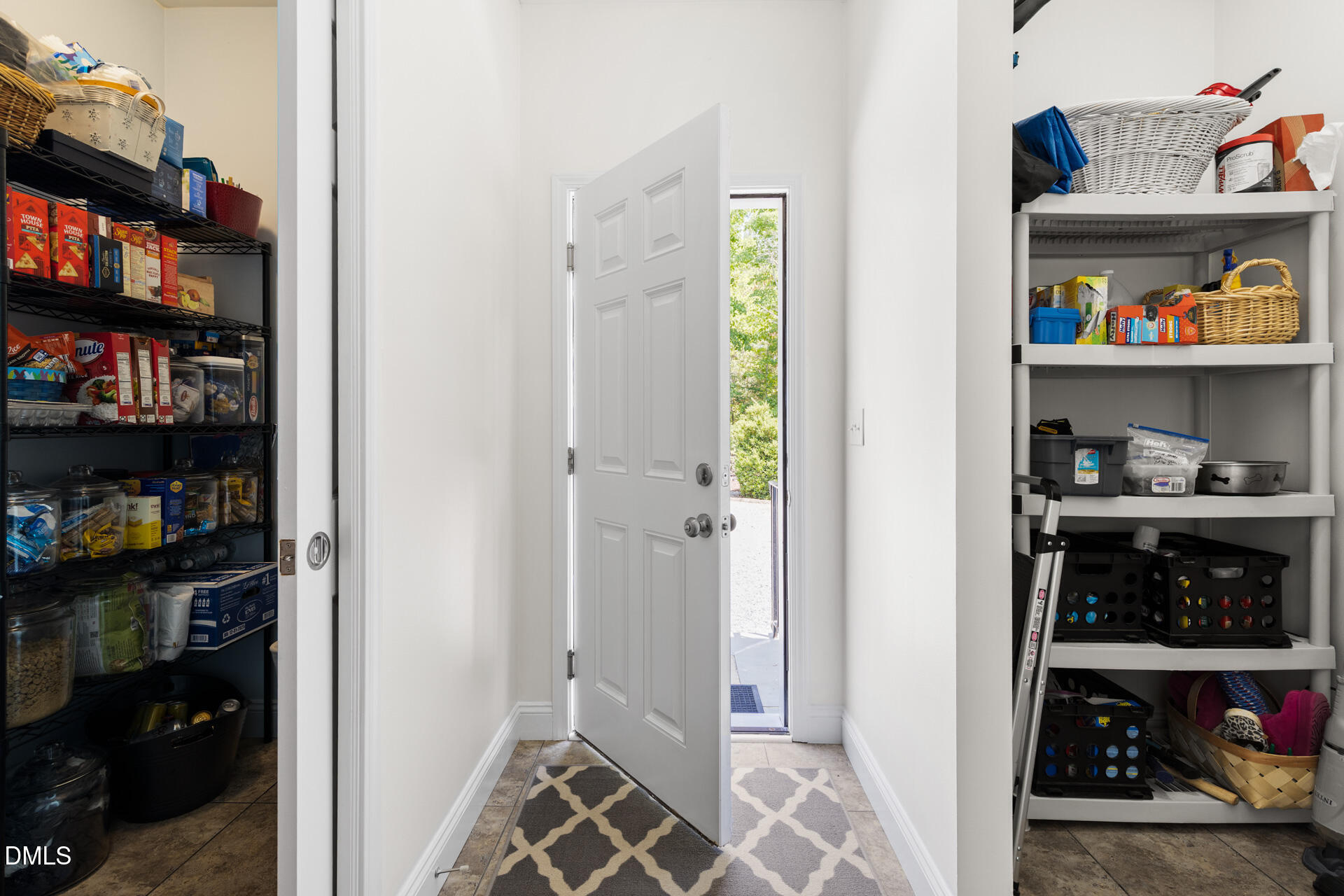 3509 Acorn Drive
