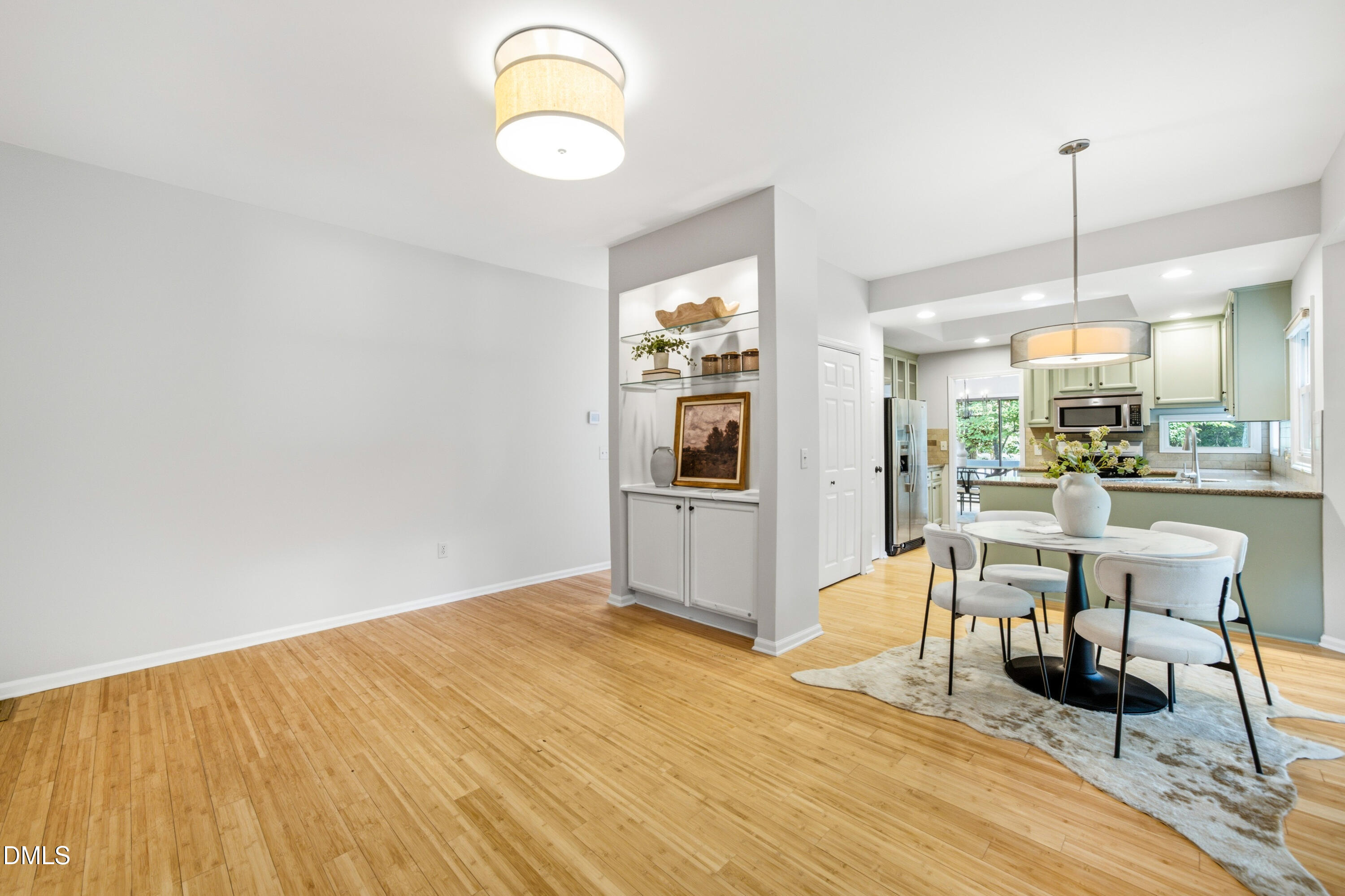104 Tiercel Court