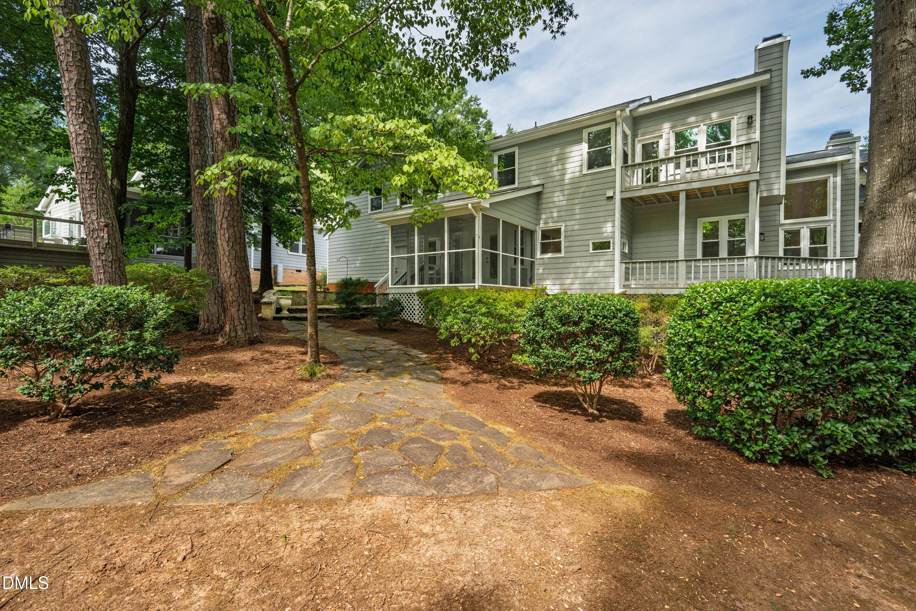104 Tiercel Court