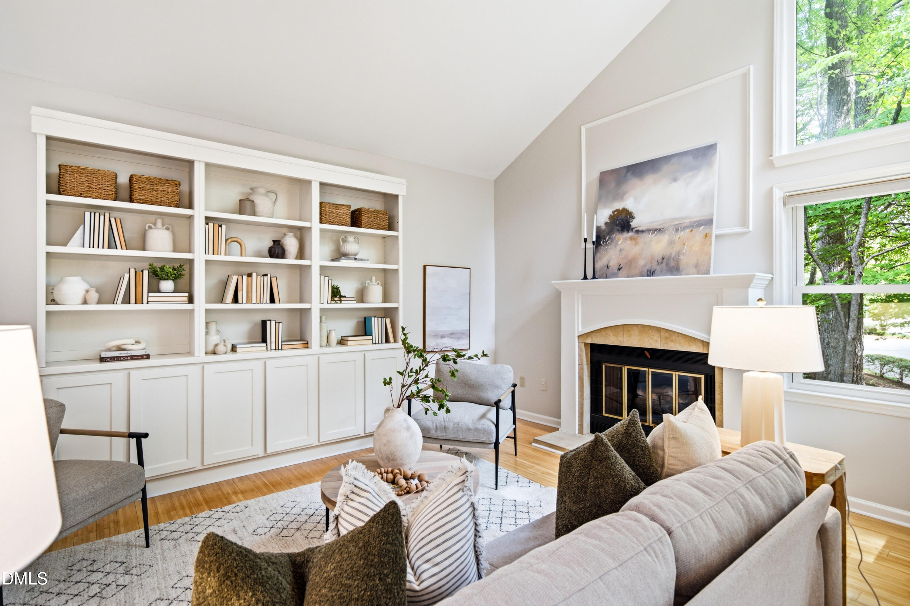 104 Tiercel Court