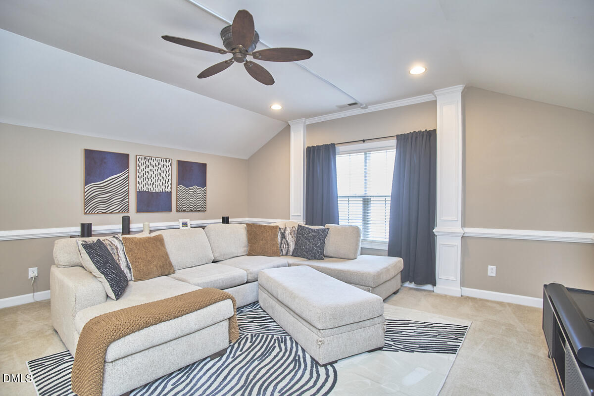 2106 Hemlock Hill Drive