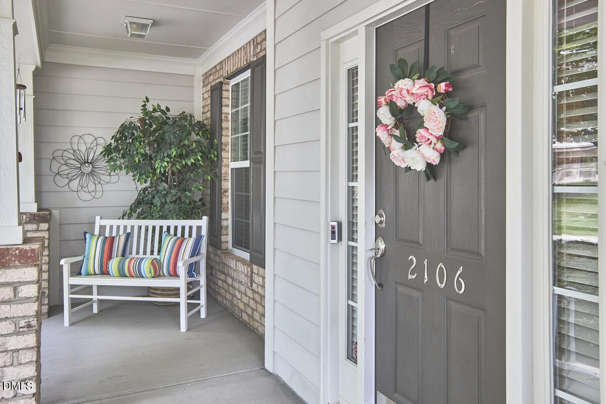 2106 Hemlock Hill Drive